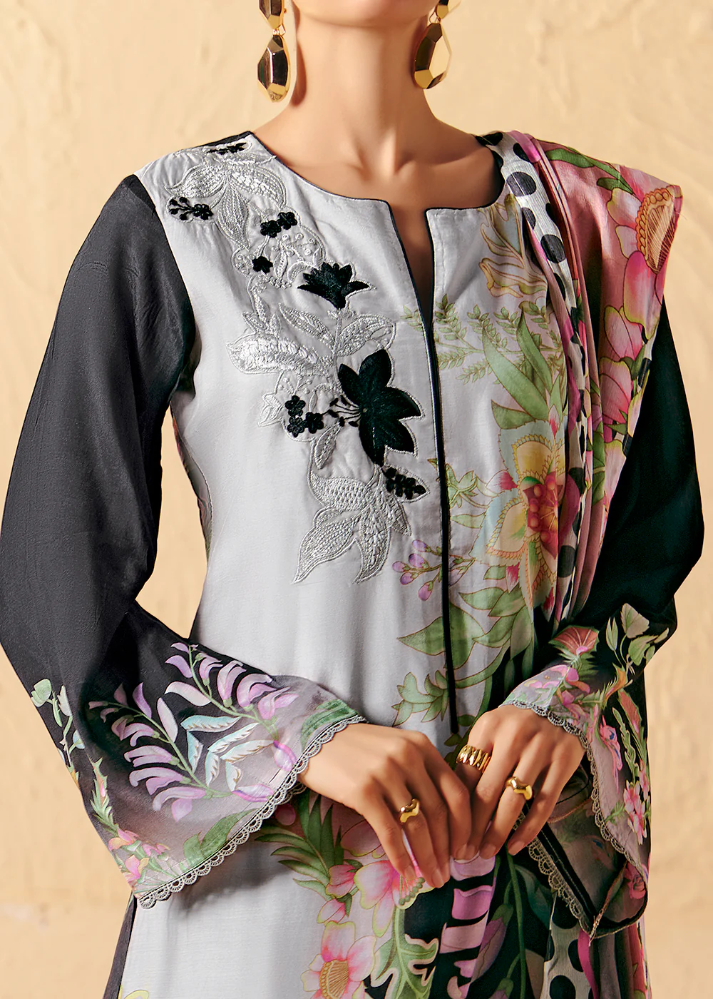 Trendy Black Printed Pant Style Salwar Suit - Image 4