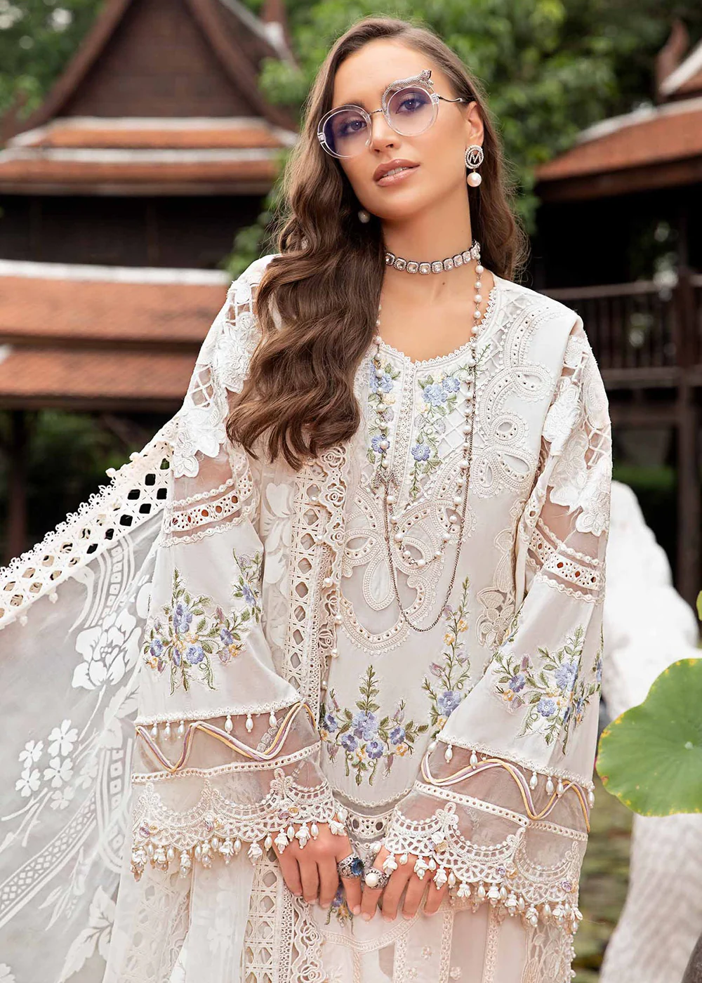 Unstitched Luxury Lawn Eid 2 Edition '24 by Maria B | EL-24-04 - Image 2