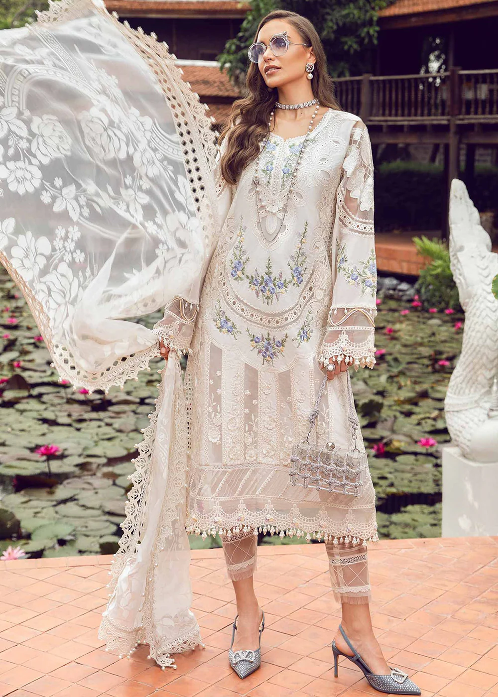 Unstitched Luxury Lawn Eid 2 Edition '24 by Maria B | EL-24-04 - Image 3