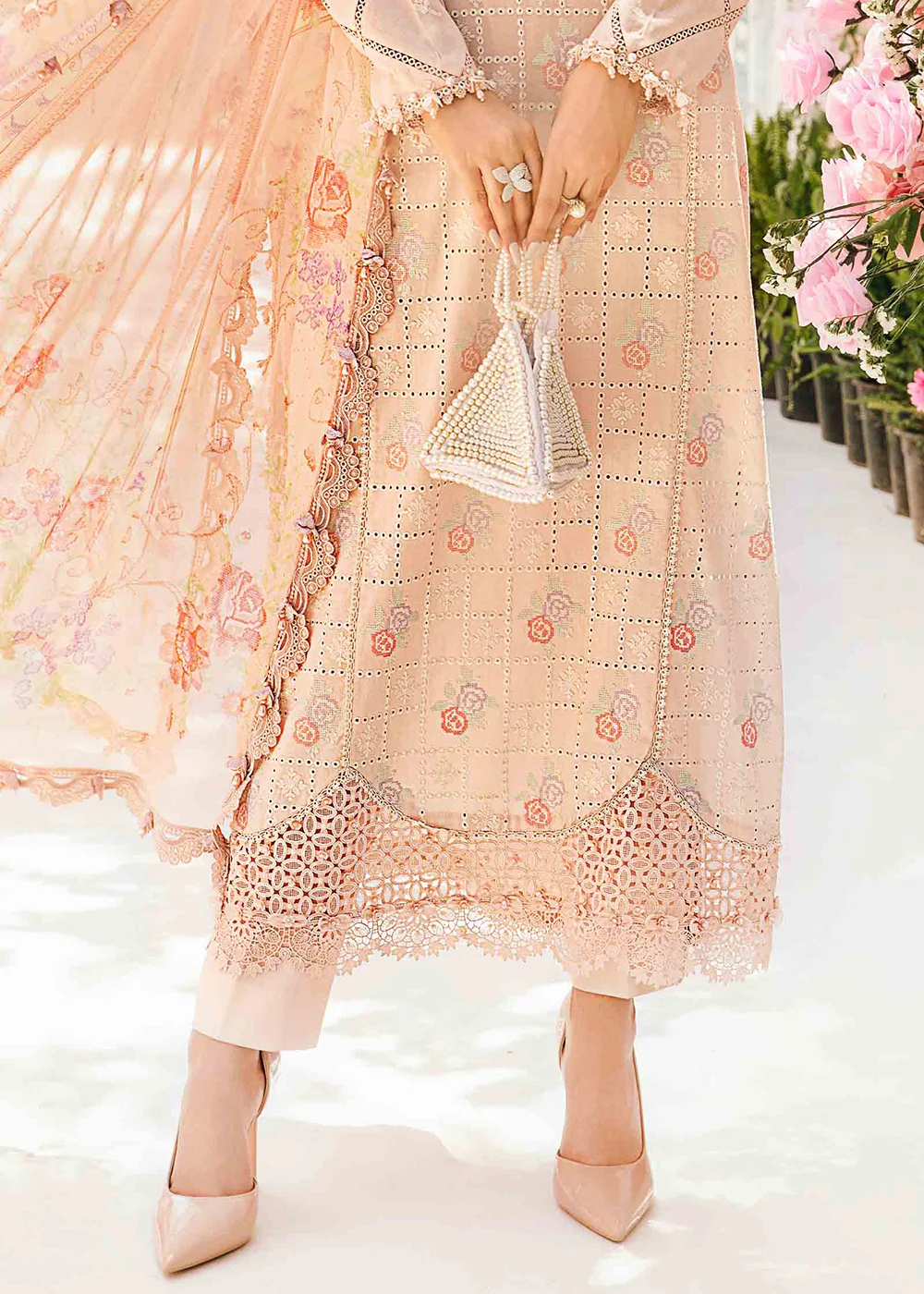 Unstitched M Prints Summer Edit '25 by Maria B | MPT-2601-A - Image 4