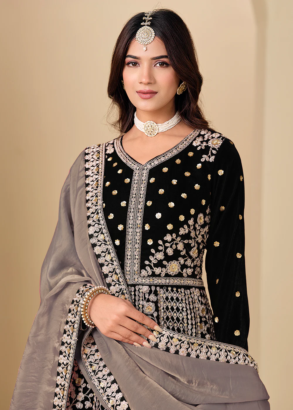 Velvet Black Embroidered Wedding Party Anarkali Gown - Image 2