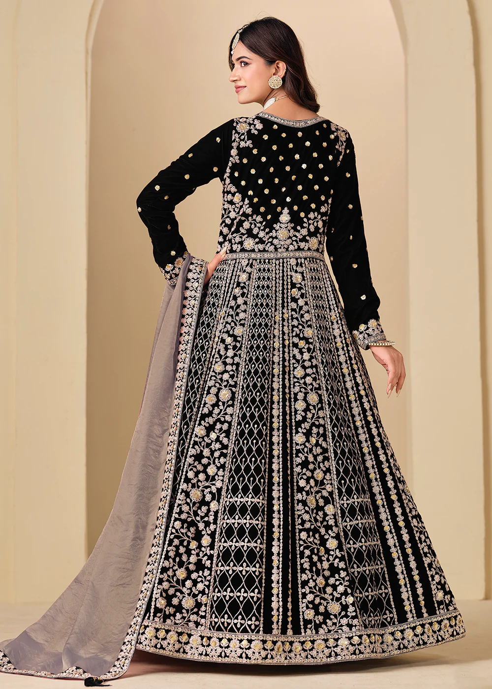 Velvet Black Embroidered Wedding Party Anarkali Gown - Image 3