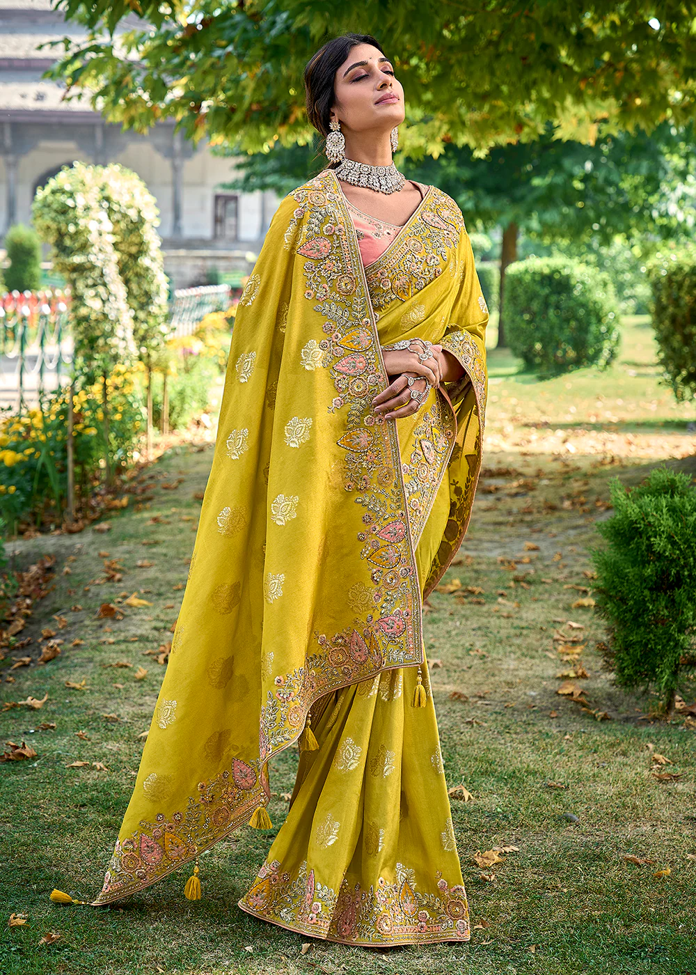 Vibrant Green Embroidered Silk Wedding Wear Contemporary Saree - Image 3