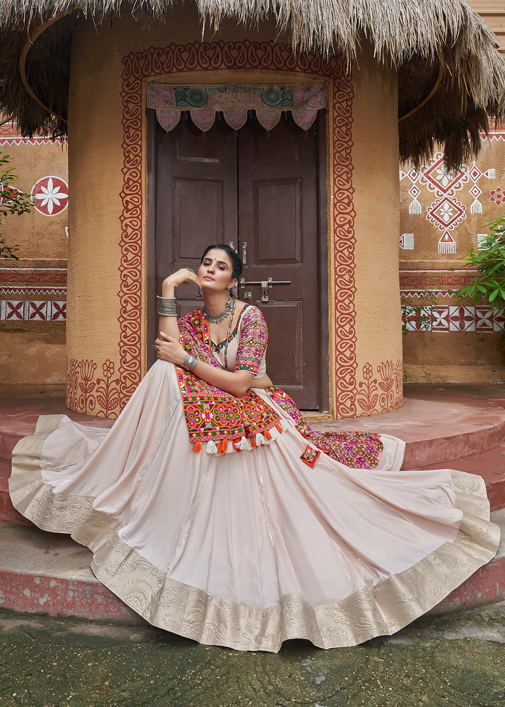Viscose Rayon Chaniya Choli for Navratri in Beige - Image 4