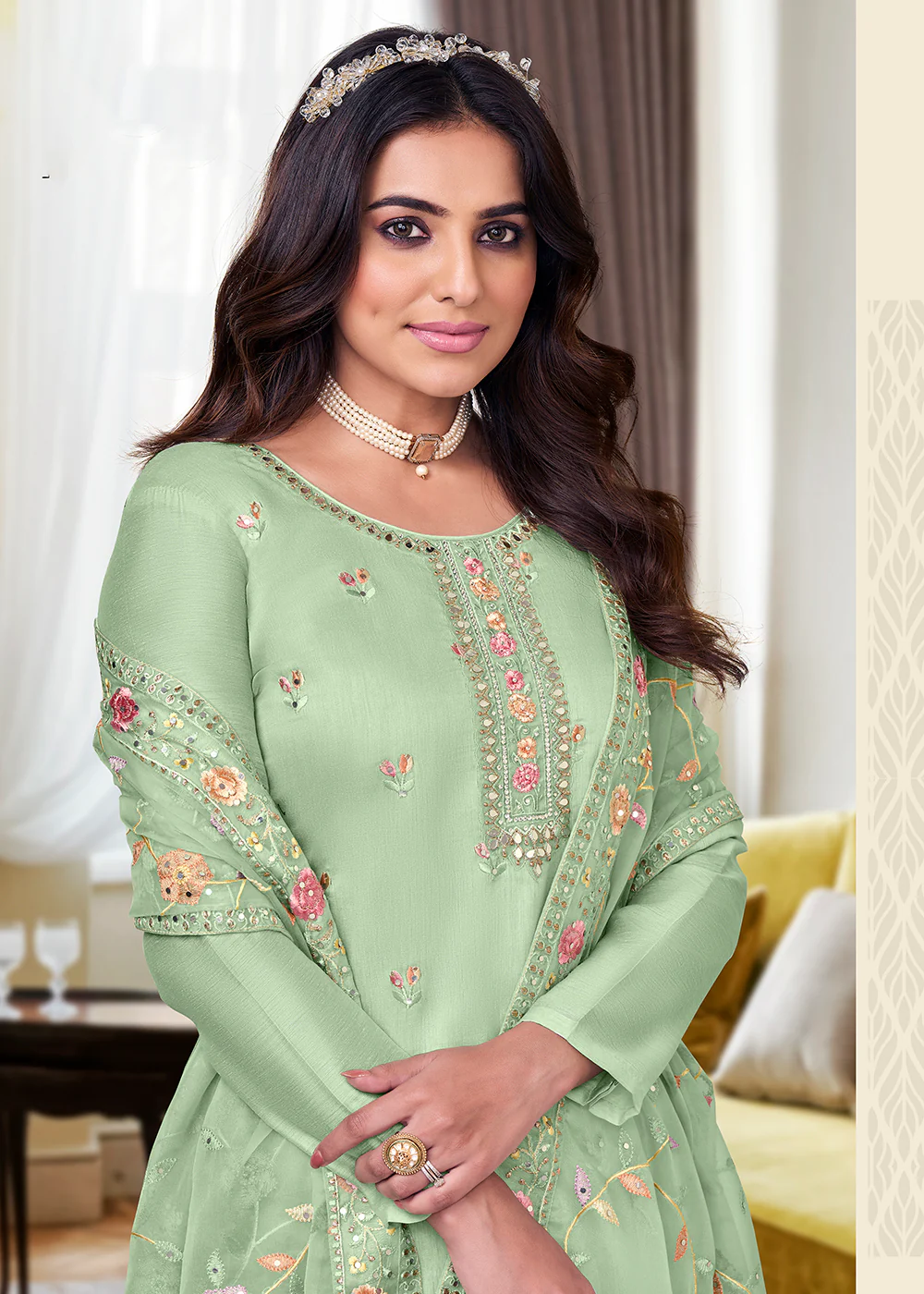 Viscose Silk Winsome Green Embroidered Salwar Kameez - Image 3
