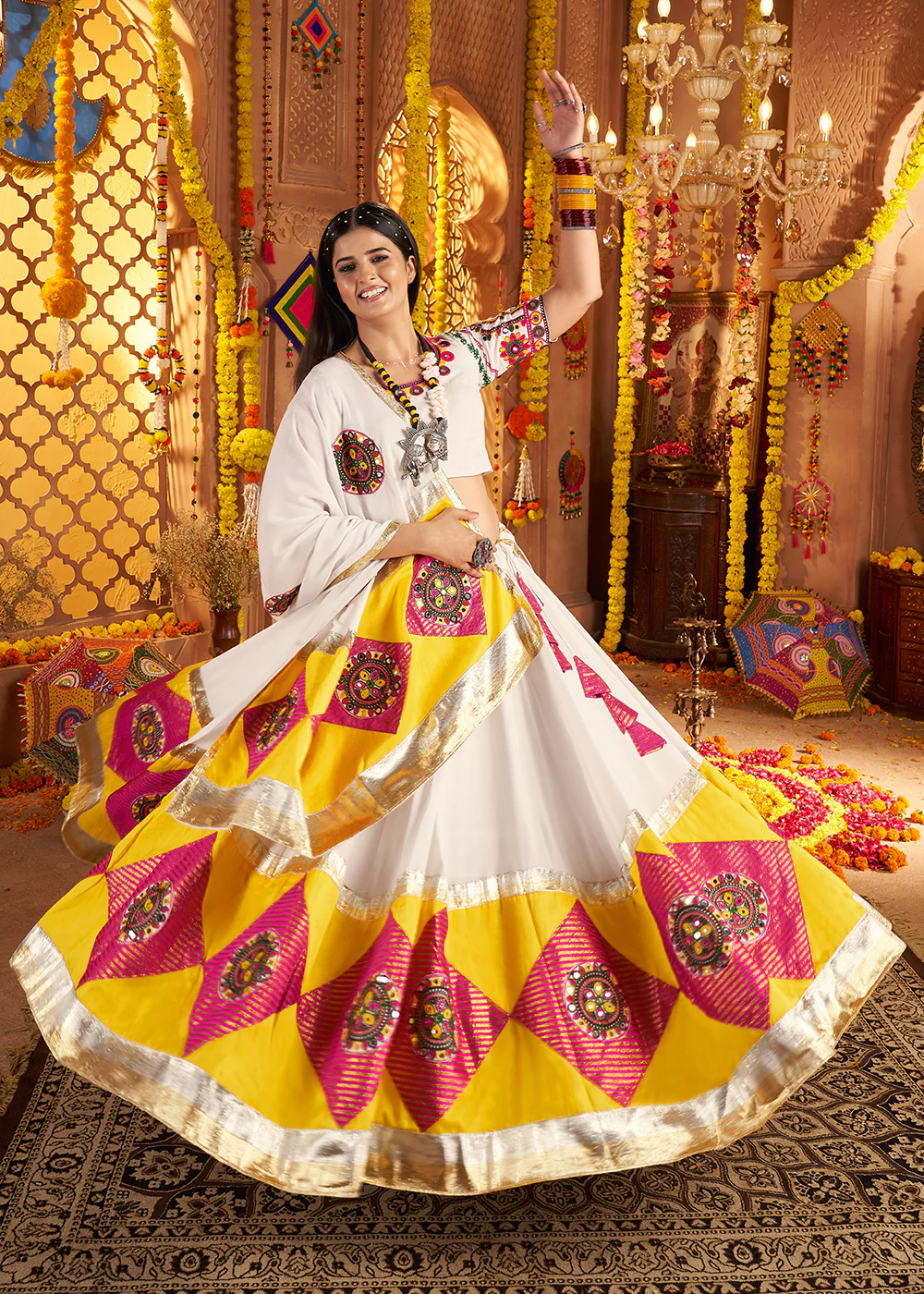 White Jacquard Patch Work Navratri Chaniya Choli - Image 3
