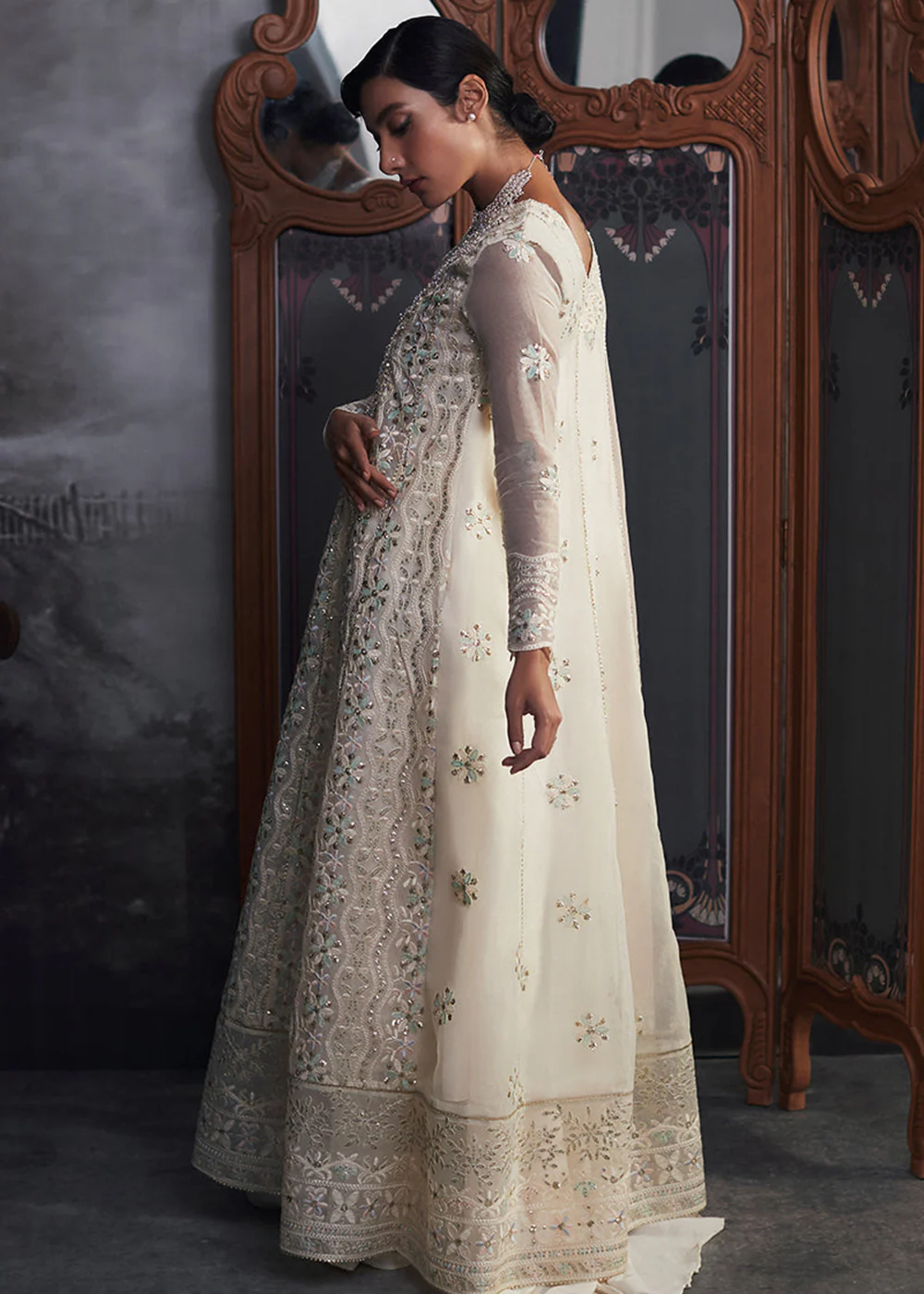 White Organza Net Pakistani Suit | Mushq | Qala Kamdaani | Aaila - Image 10