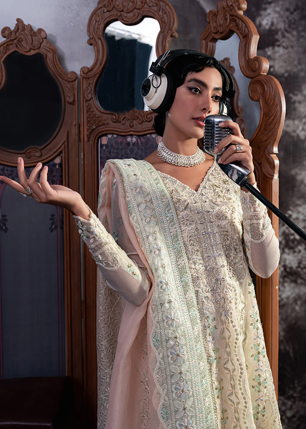 White Organza Net Pakistani Suit | Mushq | Qala Kamdaani | Aaila - Image 8