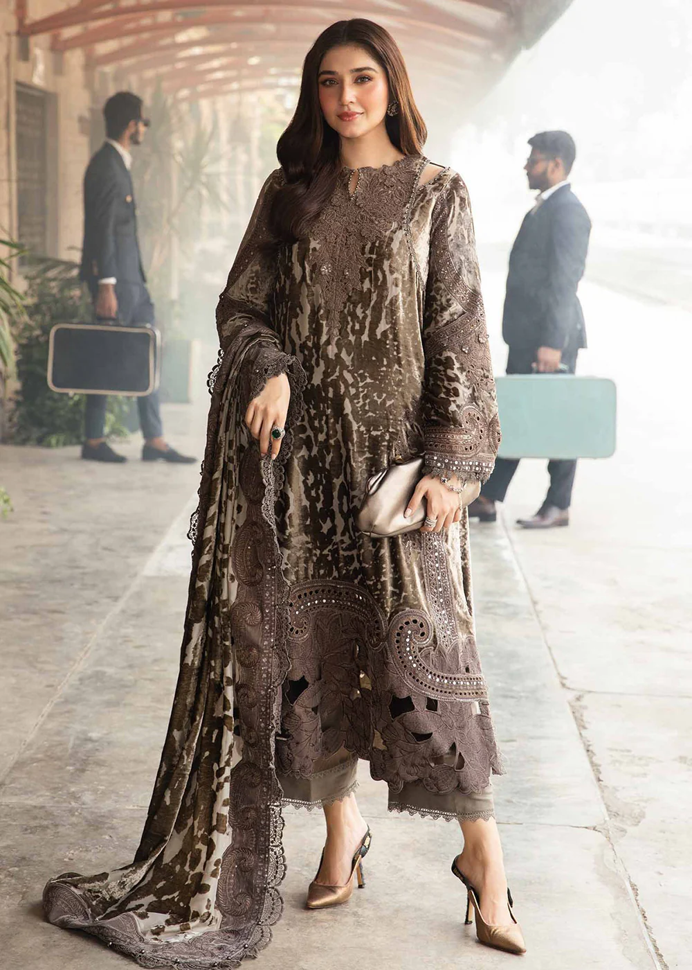 Winter Luxe 2024 by Maria B | DL-1201 Coffee