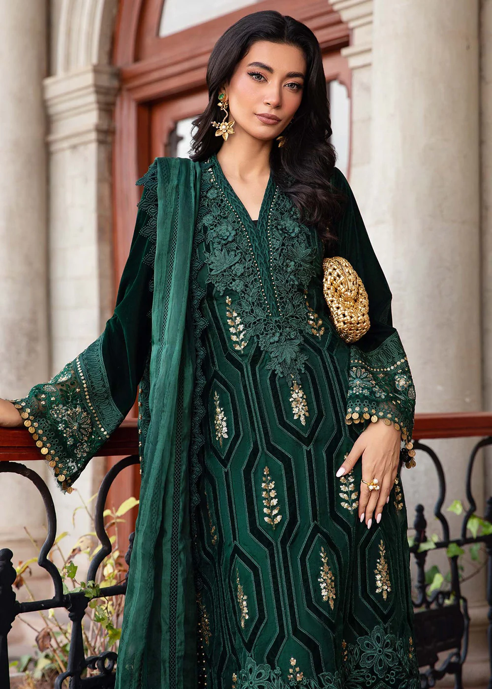 Winter Luxe 2024 by Maria B | DL-1212 Emerald Green - Image 2
