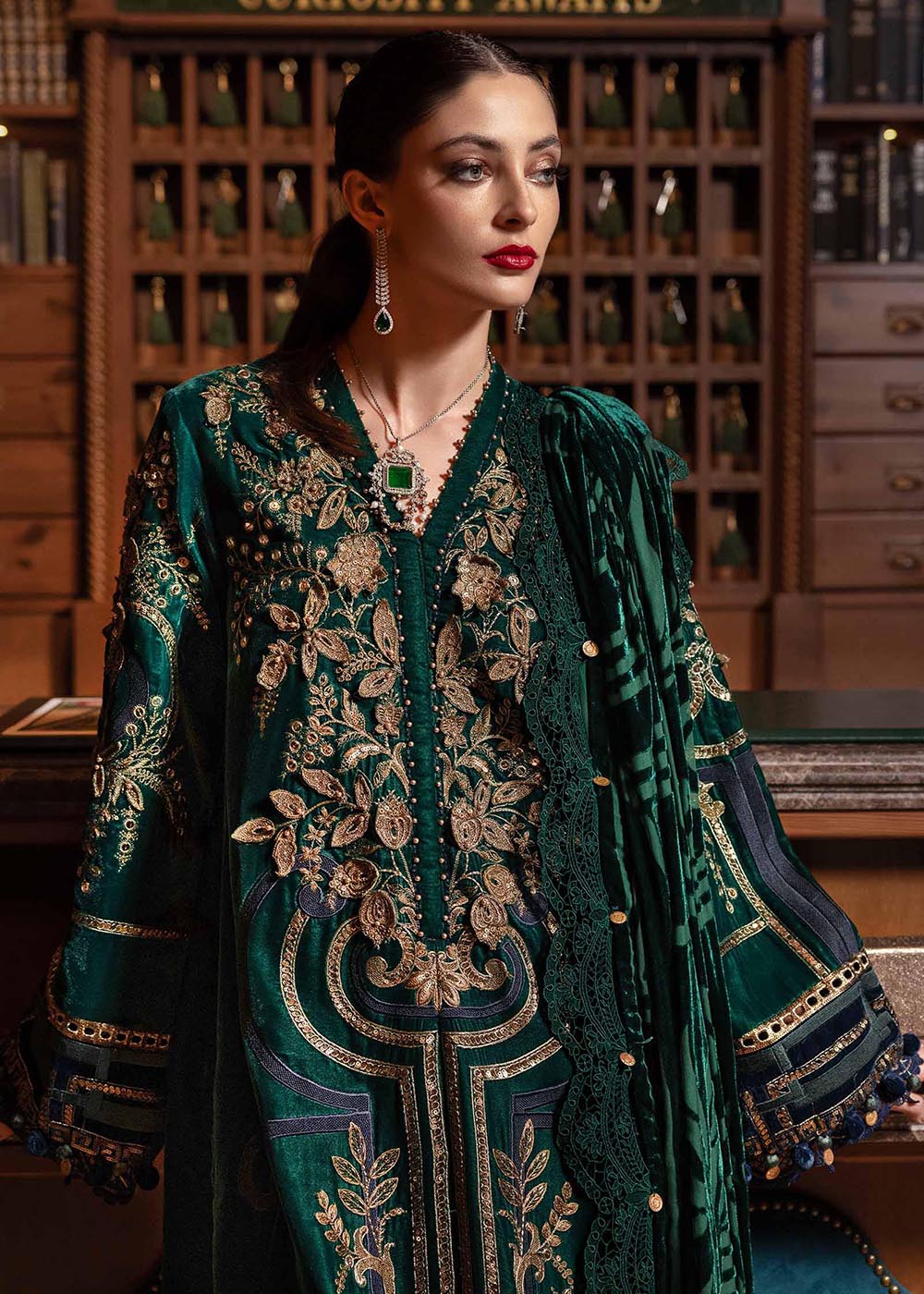 Winter Luxe '25 by Maria B | WL-1302 - Image 2