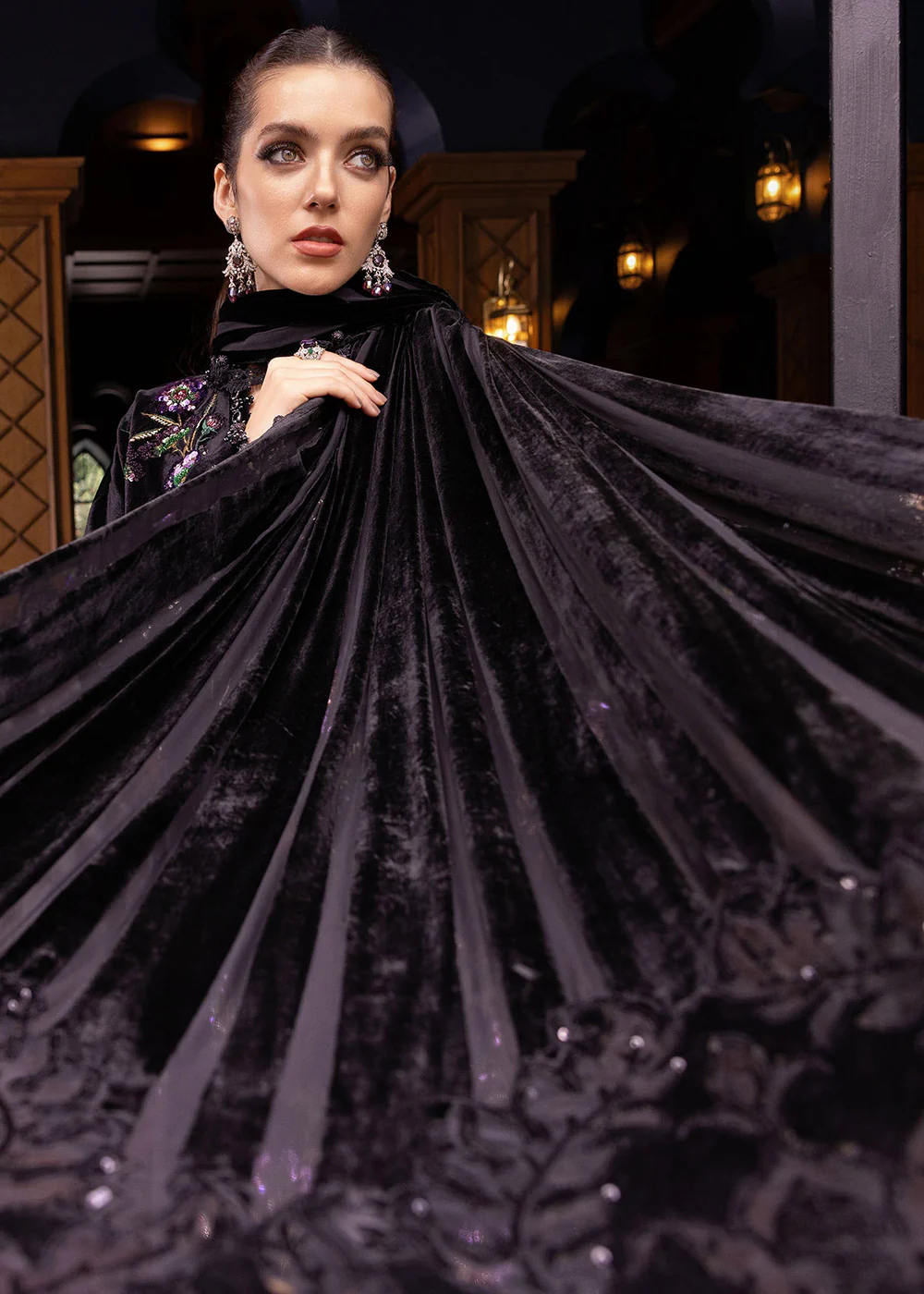 Winter Luxe '25 by Maria B | WL-1306 - Image 5