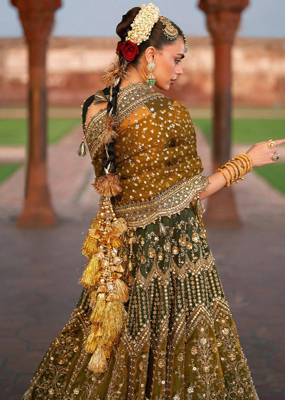 Zarlish Wedding Formals '25 by MNR | AFSANA - Image 9