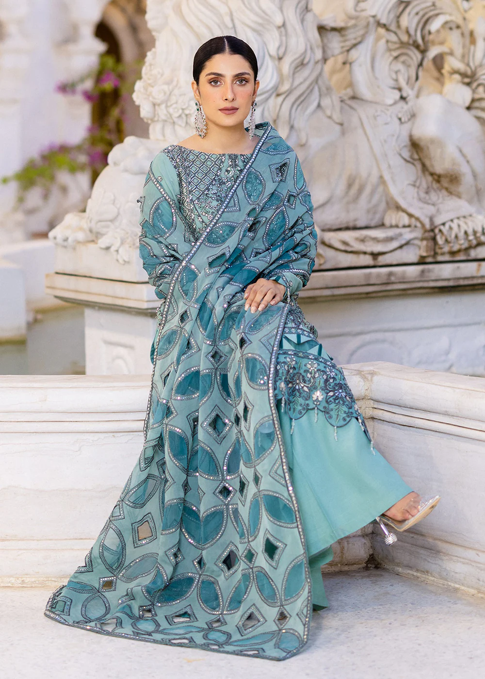 Zimal Luxury Formals 23 by Emaan Adeel | Rangreza - ZM 10 - Image 4